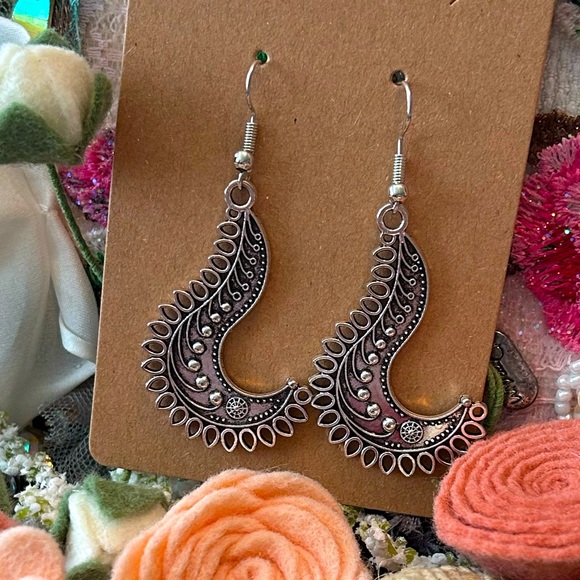 Jewelry - Silver Boho Mandala Dangle Drop Earrings